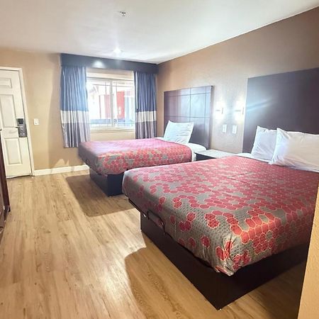 Valley Inn Уотсонвилл Экстерьер фото