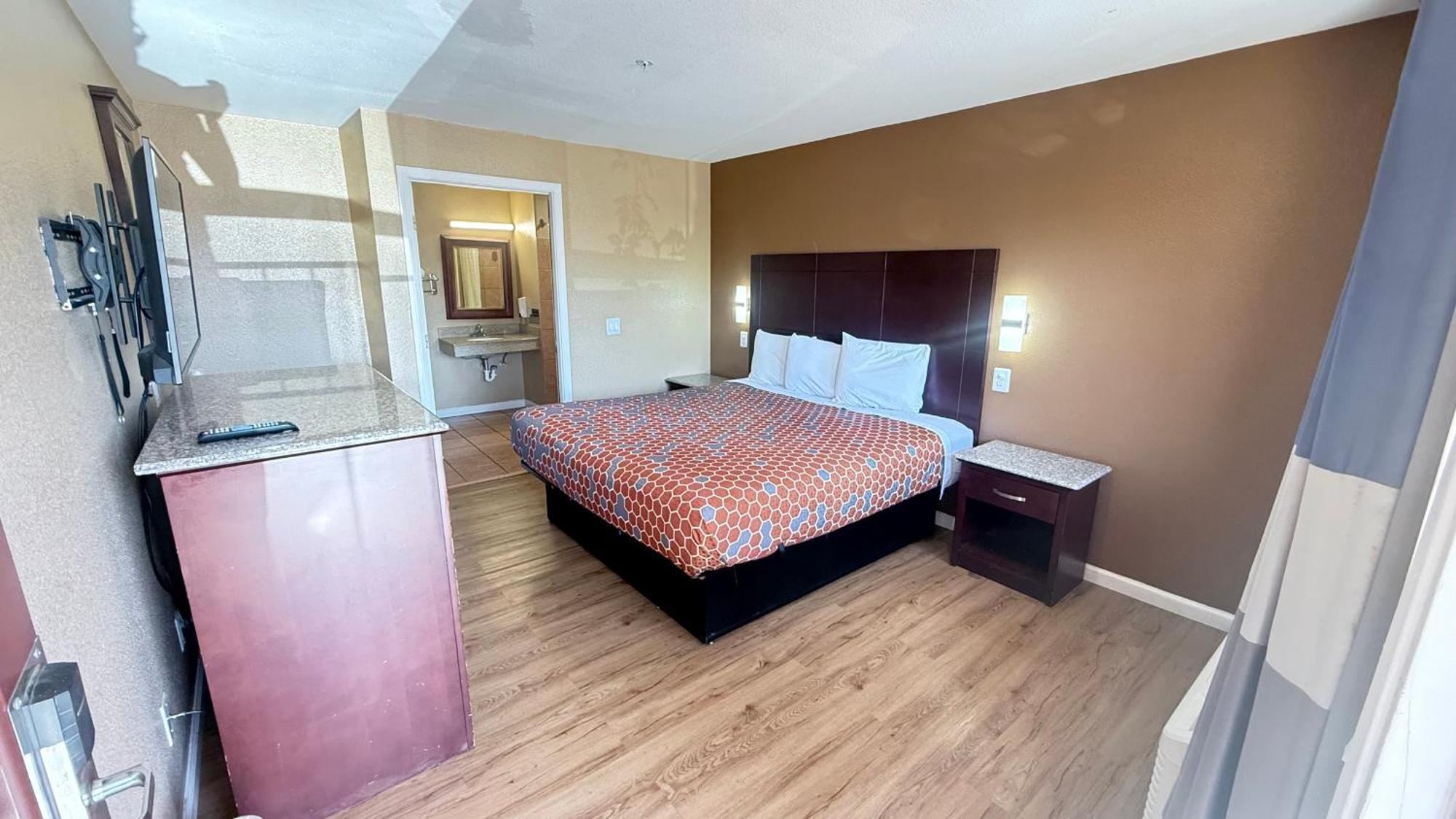 Valley Inn Уотсонвилл Экстерьер фото